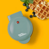 Davis & Waddell Essentials Mini Waffle Maker